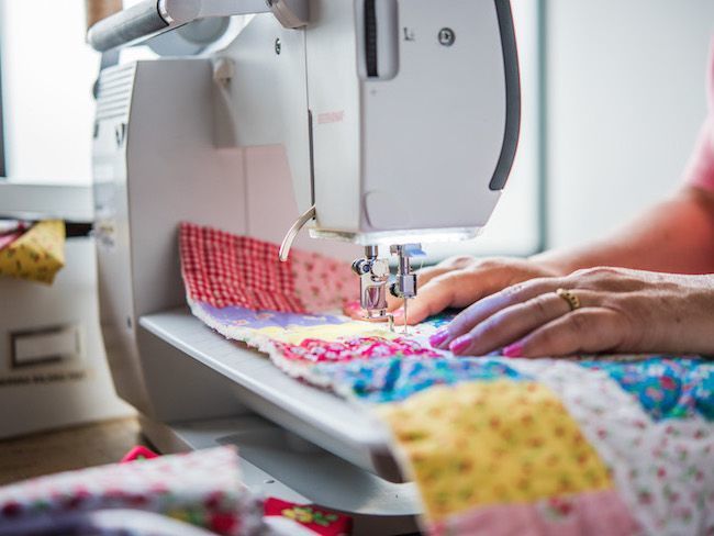 best-sewing-machine-for-quilting-speed