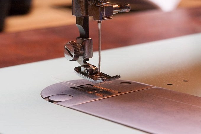 sewing-machine-needle-adjustment