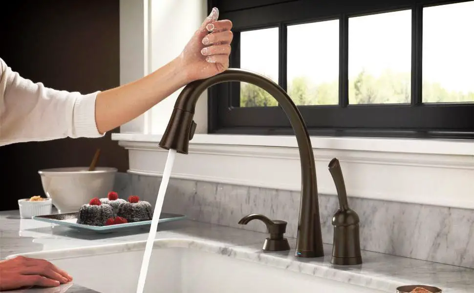 best-touchless-kitchen-faucet-features