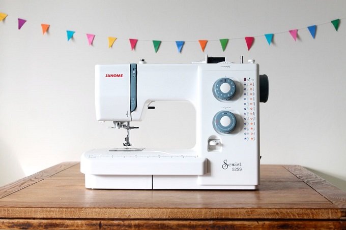best-Janome-sewing-machine-reviews