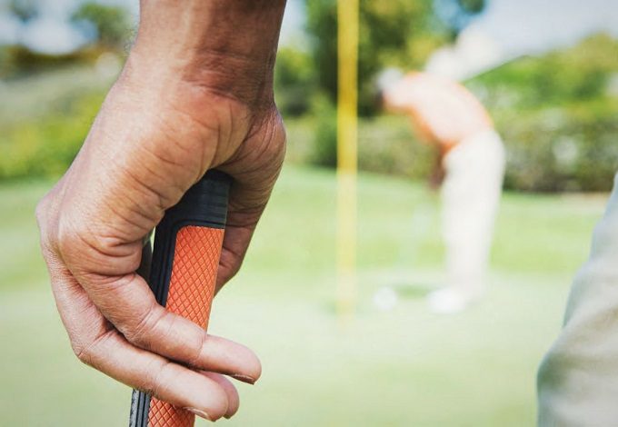 best-golf-grips-for-sweaty-hands